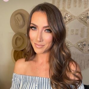 Meet your Posher, Nina